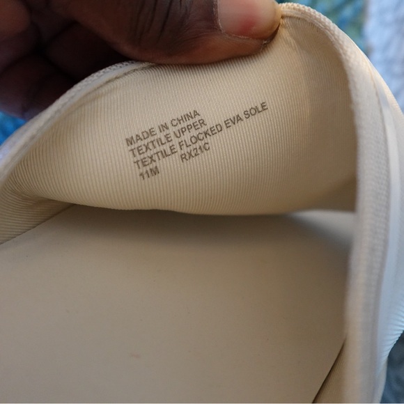 Michael Kors White Platform Slides - Women’s 11 - Picture 5 of 5